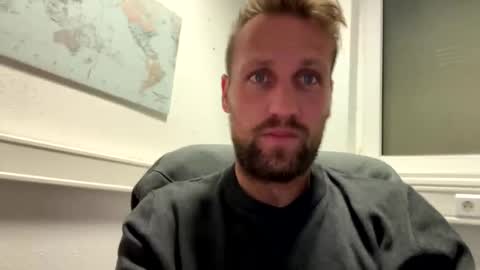 lovefuesse online show from November 11, 8:58 am