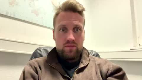 lovefuesse online show from March 12, 8:53 am