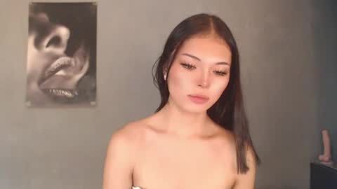 Snapshot of lovely_darlingx chatting on June 19, 12:48 am Precious . online show from June 19, 12:48 am