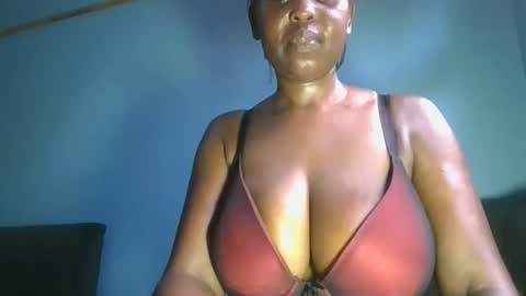 lovely_ebonysweet online show from March 4, 8:20 am