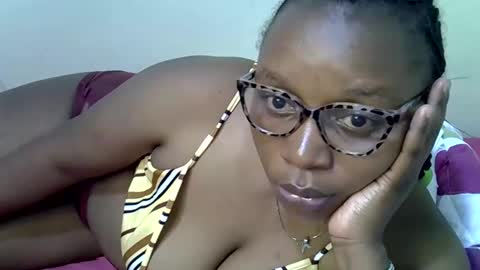 sexylover online show from April 16, 9:39 pm