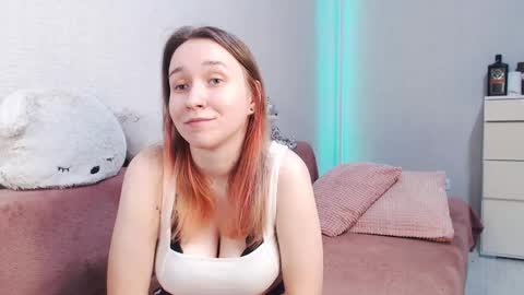 Snapshot of lovely_hayley chatting on May 28, 9:12 pm Lovely Hayley online show from May 28, 9:12 pm