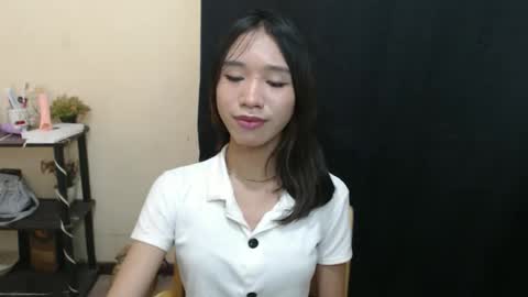 lovely_jasleen online show from November 21, 7:18 am