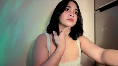 Snapshot of lovely_kurtny04 chatting on November 9, 12:58 pm LOVE online show from November 9, 12:58 pm