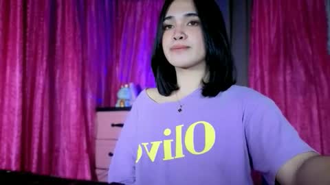 Snapshot of lovely_kurtny04 chatting on December 18, 5:30 pm LOVE online show from December 18, 5:30 pm