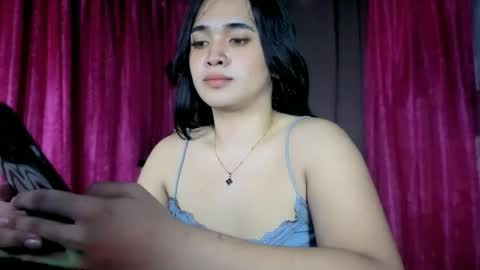 Snapshot of lovely_kurtny04 chatting on December 19, 10:39 pm LOVE online show from December 19, 10:39 pm