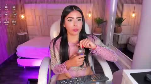 Lovely online show from February 5, 5:06 pm