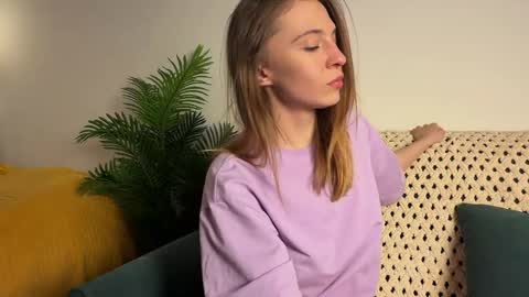 Kate only online show from April 21, 1:50 pm