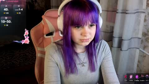 hristie online show from April 8, 10:54 pm