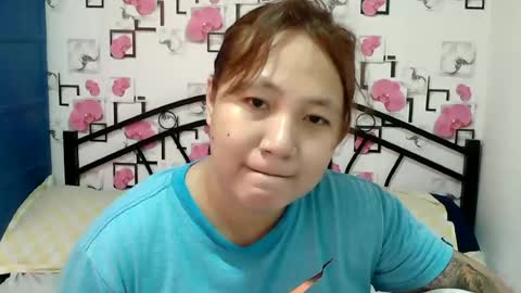 Snapshot of lovelyladylynxxx chatting on June 28, 1:00 am LocwlyLSYlYNXXX online show from June 28, 1:00 am