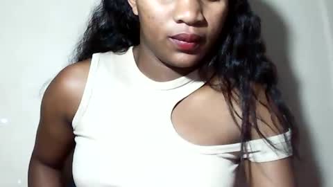 Snapshot of lovelylarra chatting on July 17, 8:03 pm lovelylarra online show from July 17, 8:03 pm