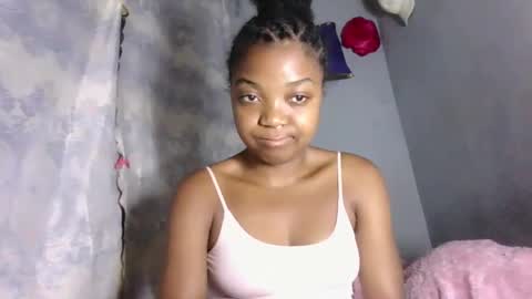 lovemarie08 online show from April 14, 1:11 am