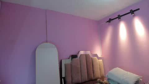 L O V E  online show from January 16, 11:47 am