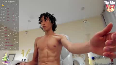 loverboy8_ online show from December 24, 4:11 am