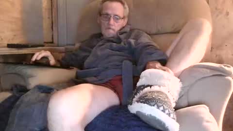 Snapshot of lovesex6565 chatting on November 12, 10:48 am just here to have fun and cum online show from November 12, 10:48 am