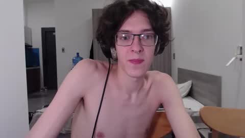 Snapshot of lovesomecookies chatting on November 4, 6:29 pm LovesomeCookie online show from November 4, 6:29 pm