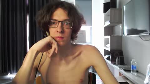 Snapshot of lovesomecookies chatting on February 9, 3:10 am LovesomeCookie online show from February 9, 3:10 am