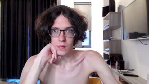 Snapshot of lovesomecookies chatting on February 18, 10:44 am LovesomeCookie online show from February 18, 10:44 am