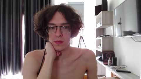 Snapshot of lovesomecookies chatting on February 21, 6:14 am LovesomeCookie online show from February 21, 6:14 am