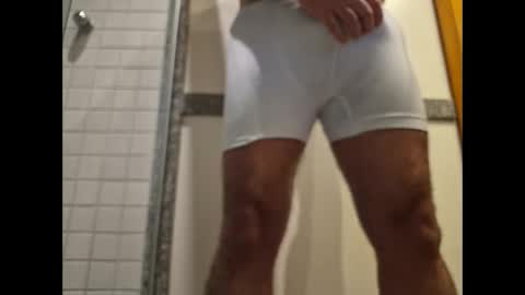 Lovetobeseen online show from March 22, 2:15 am