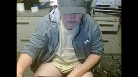 Snapshot of lovetofps chatting on March 14, 8:47 pm Love2Game online show from March 14, 8:47 pm