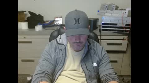 Snapshot of lovetofps chatting on March 25, 8:20 am Love2Game online show from March 25, 8:20 am