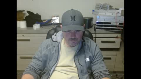 Snapshot of lovetofps chatting on March 30, 6:36 am Love2Game online show from March 30, 6:36 am