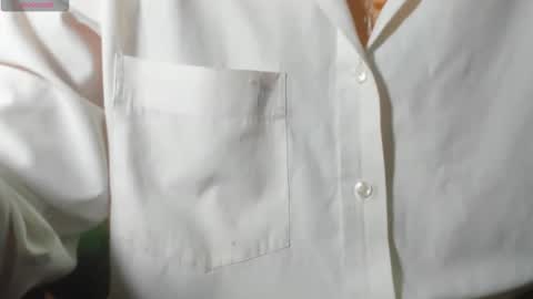 lovexjuxn77 online show from January 8, 3:47 pm