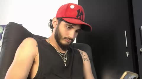 lovexjuxn77 online show from February 16, 6:26 pm