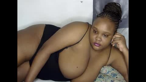loveytiana online show from May 31, 6:31 am