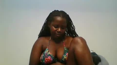 Snapshot of loviett chatting on July 5, 7:15 am loviett online show from July 5, 7:15 am