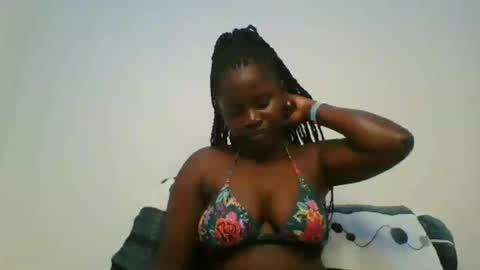 Snapshot of loviett chatting on July 9, 9:41 pm loviett online show from July 9, 9:41 pm