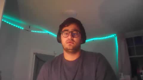 Snapshot of lpop81020 chatting on December 14, 10:14 pm lpop81020 online show from December 14, 10:14 pm