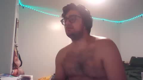 Snapshot of lpop81020 chatting on December 16, 12:48 am lpop81020 online show from December 16, 12:48 am