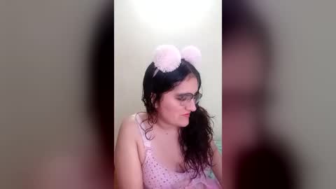 Snapshot of luana363 chatting on June 30, 2:12 am luana363 online show from June 30, 2:12 am