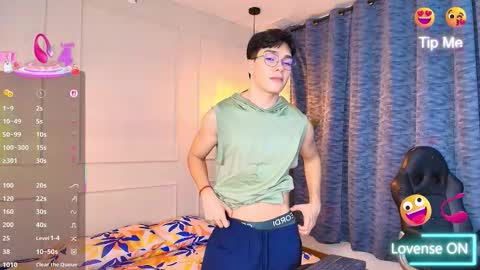 lUAN online show from March 4, 11:38 am