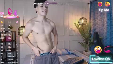 lUAN online show from April 18, 11:58 am