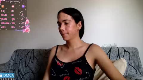 luara_ online show from July 22, 12:30 pm