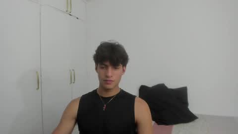lucacosta19 online show from June 8, 4:29 pm