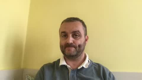lucarossi999999 online show from June 7, 9:46 am