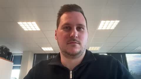 Lucas online show from April 20, 2:31 pm