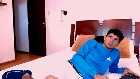lucas_dream online show from May 25, 11:49 am