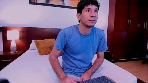 lucas_dream online show from May 26, 12:01 pm