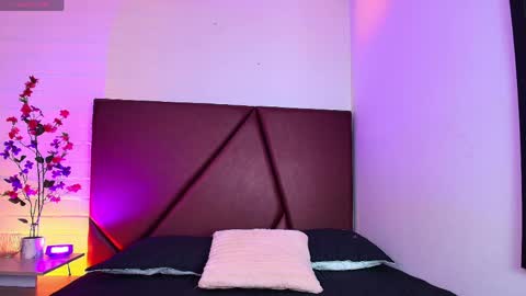 Lucas lovee online show from March 31, 1:00 pm