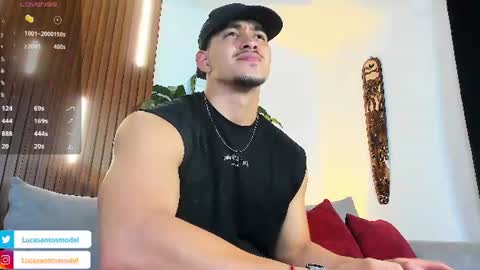 Snapshot of lucasanto_ chatting on July 16, 3:23 am LUCA SANTOS online show from July 16, 3:23 am