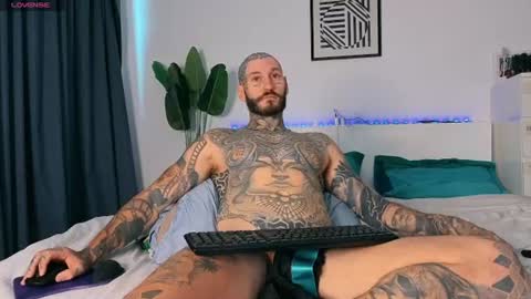 lucasexclusive online show from June 9, 5:52 am