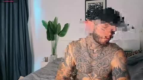 lucasexclusive online show from July 30, 4:55 am