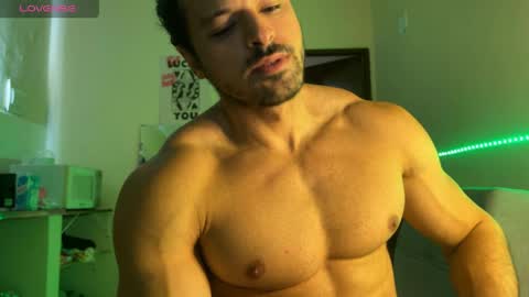 lucasfit24 online show from March 30, 2:40 pm