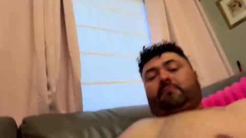 Snapshot of lucasmagana85 chatting on March 18, 1:42 am lucasmagana85 online show from March 18, 1:42 am