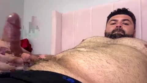 Snapshot of lucasmagana85 chatting on April 5, 5:26 am lucasmagana85 online show from April 5, 5:26 am